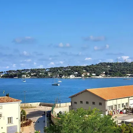 Le Castelet Ensoleillé - Viel Magnifique Vue